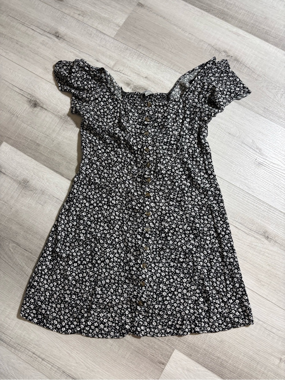 Discount Dress Bundle | 6 Dresses | Floral & Casual | MโXL - Picture 6 of 14